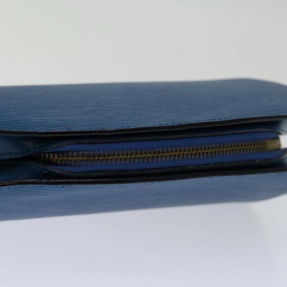 LOUIS VUITTON Epi Dauphine GM Pouch Blue M48435 LV Auth 69549 - Picture 6 of 16